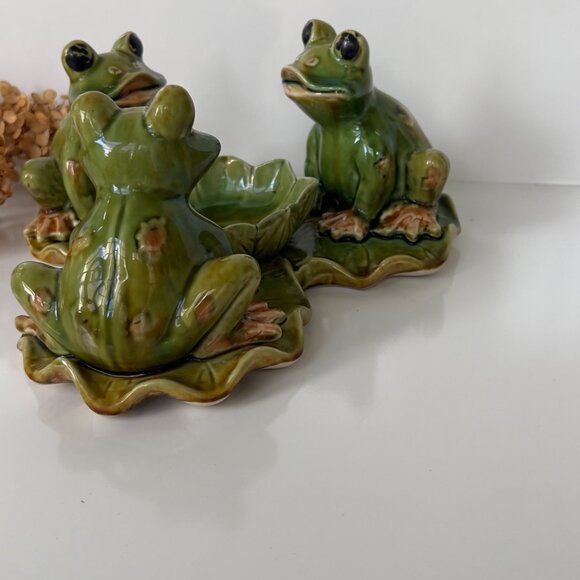 Vintage Ceramic Frog Trio Candy Dish/Trinket Holder Green 7" Wide Collectible Ho - Picture 2 of 7